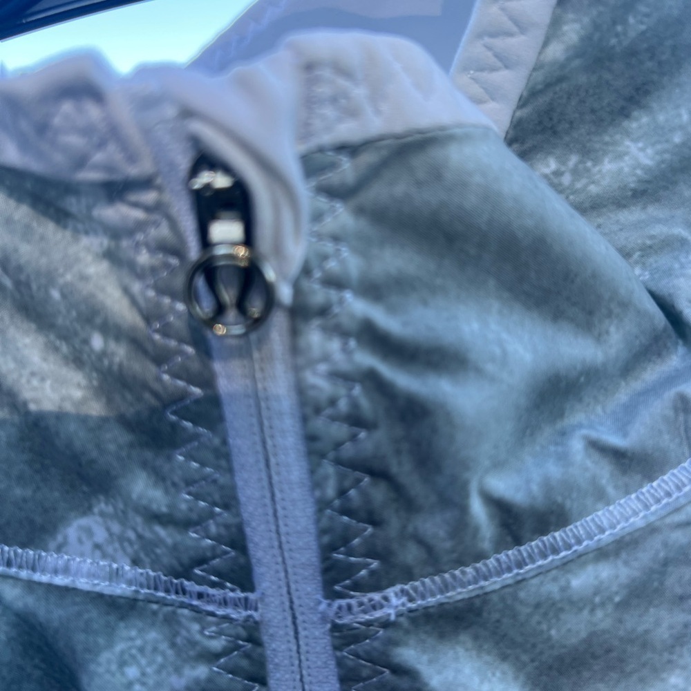 Lululemon Athletica Ski Jacket Gray Insulated Waterproof - Picture 9 of 12